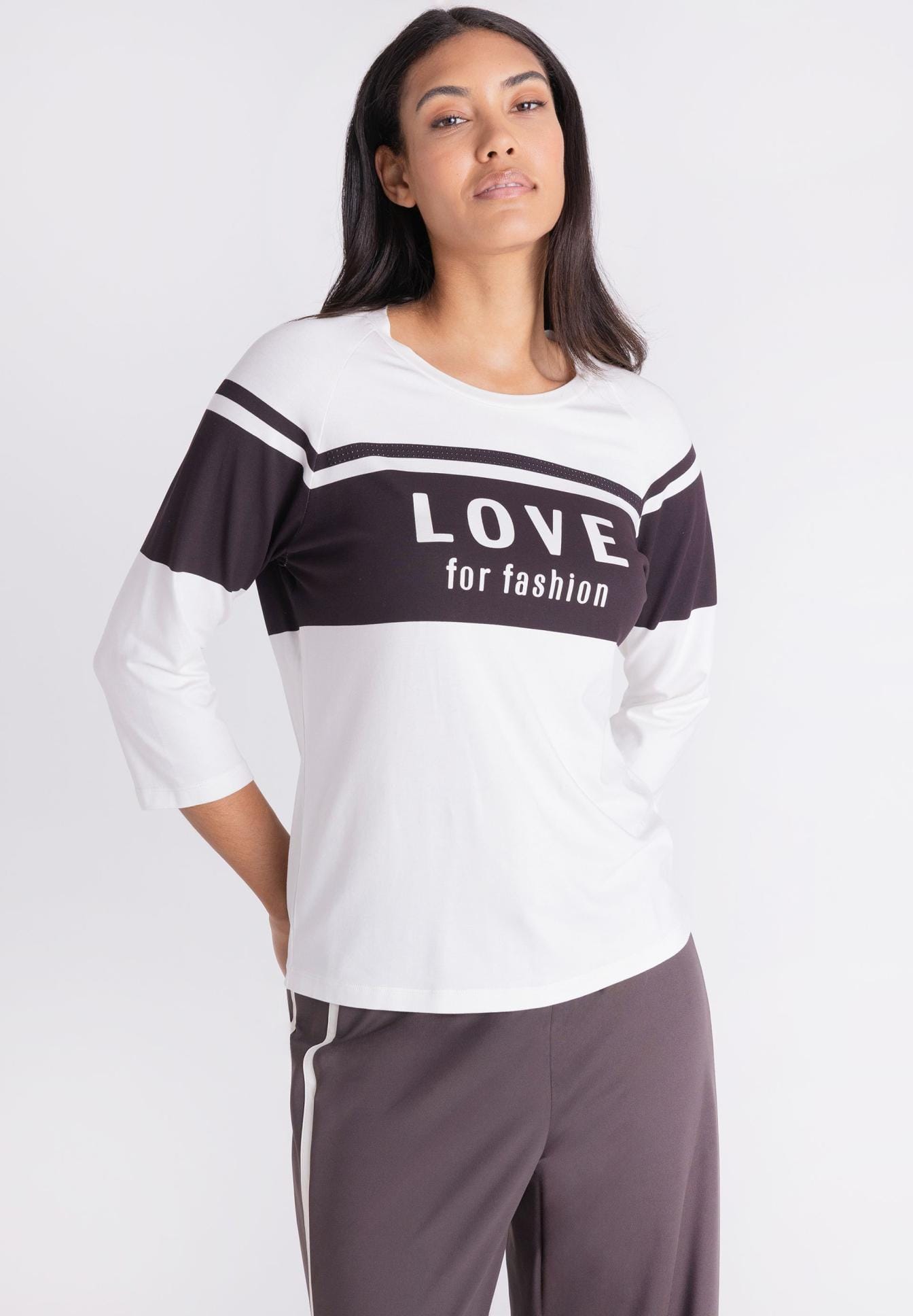 ФУТБОЛКА TUZZI с контрастными полосами и надписью «LOVE for fashion»